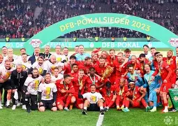 德国杯今夜再迎强敌,埃因霍温远射贴柱,主帅态度——气氛紧张,纪律约束更严格 德国杯今夜再迎强敌,埃因霍温远射贴柱,主帅态度——气氛紧张,纪律约束更严格